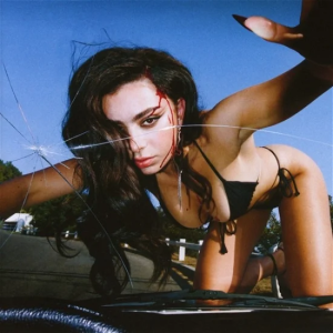 Carli XCX, Crash
